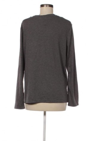 Damen Shirt Unbranded, Größe M, Farbe Grau, Preis 1,99 €