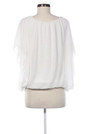 Дамска блуза Unbranded, Размер M, Цвят Бял, Цена 2,04 €