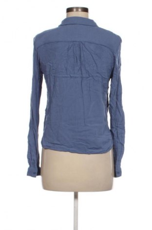 Γυναικείο πουκάμισο Stradivarius, Μέγεθος M, Χρώμα Μπλέ, Τιμή 1,99 €