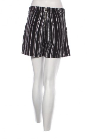 Női rövidnadrág Amisu, Méret M, Szín Sokszínű, Ár 979 Ft