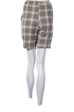 Dámské kraťasy  H&M, Velikost M, Barva Vícebarevné, Cena  59,00 Kč