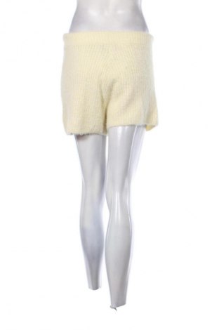 Damen Shorts Nasty Gal, Größe S, Farbe Ecru, Preis 3,99 €