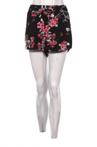 Γυναικείο κοντό παντελόνι ONLY, Μέγεθος M, Χρώμα Πολύχρωμο, Τιμή 2,99 €