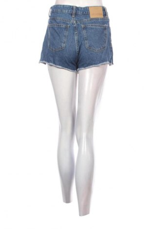 Γυναικείο κοντό παντελόνι Terranova, Μέγεθος S, Χρώμα Μπλέ, Τιμή 3,99 €