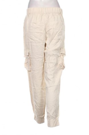 Γυναικείο παντελόνι Clockhouse, Μέγεθος M, Χρώμα Εκρού, Τιμή 3,99 €