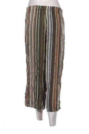 Damenhose LC Waikiki, Größe M, Farbe Mehrfarbig, Preis 3,99 €
