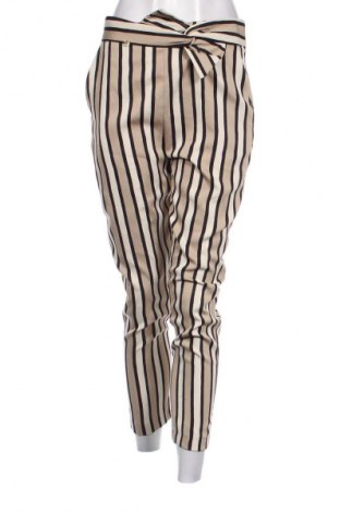 Női nadrág Rinascimento, Méret M, Szín Sokszínű, Ár 6 149 Ft