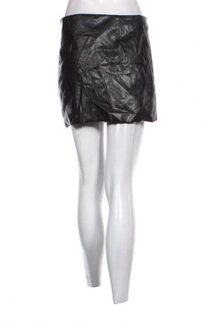 Kožená sukně  Forever 21, Velikost L, Barva Černá, Cena  49,00 Kč