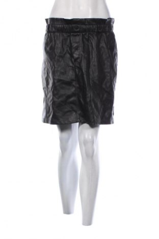 Кожена пола Noisy May, Размер M, Цвят Черен, Цена 2,04 €