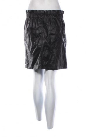 Кожена пола Noisy May, Размер M, Цвят Черен, Цена 2,04 €