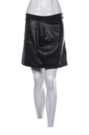 Кожена пола Unbranded, Размер M, Цвят Черен, Цена 2,04 €