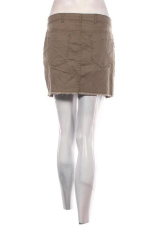 Sukňa Amisu, Veľkosť M, Farba Zelená, Cena  1,95 €