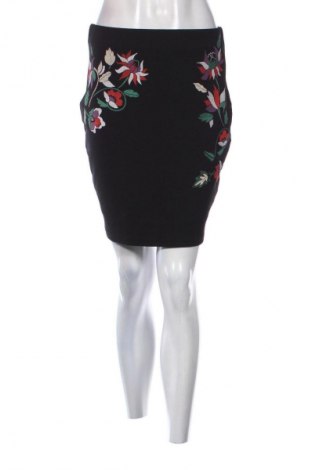 Пола Amisu, Размер M, Цвят Многоцветен, Цена 2,04 €