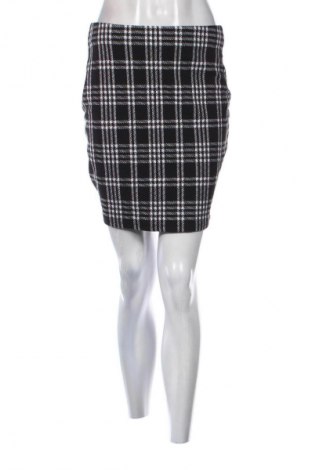 Пола Amisu, Размер M, Цвят Многоцветен, Цена 2,04 €