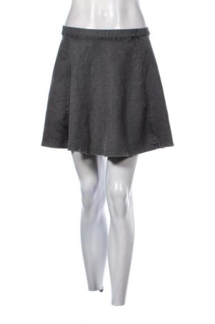 Пола Atmosphere, Размер M, Цвят Черен, Цена 2,04 €