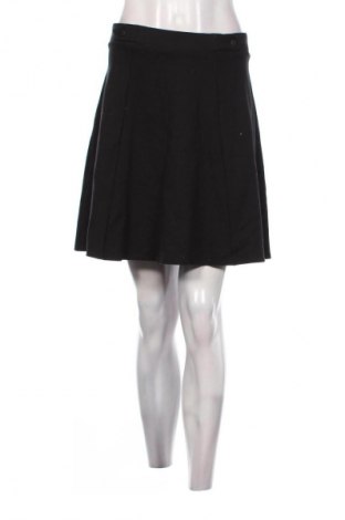 Пола C&A, Размер M, Цвят Черен, Цена 2,04 €