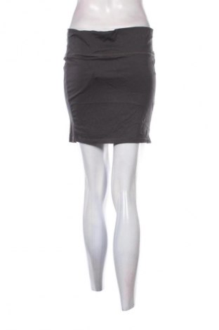 Φούστα Clockhouse, Μέγεθος XL, Χρώμα Γκρί, Τιμή 4,99 €