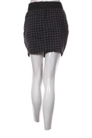 Пола Crazy World, Размер M, Цвят Многоцветен, Цена 2,04 €