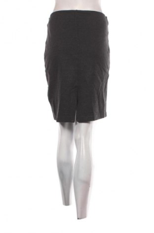 Пола Edc By Esprit, Размер M, Цвят Сив, Цена 2,55 €