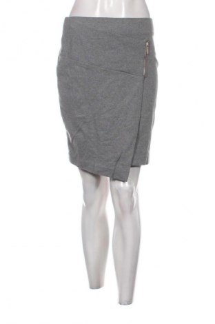 Пола Esprit, Размер M, Цвят Сив, Цена 5,62 €