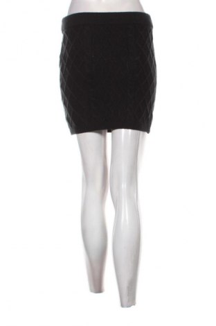 Пола Fb Sister, Размер M, Цвят Черен, Цена 2,04 €