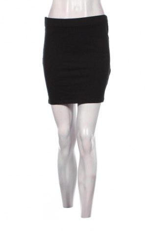 Пола Fb Sister, Размер M, Цвят Черен, Цена 2,04 €