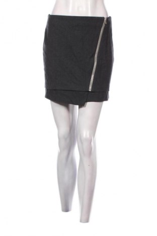 Пола H&M, Размер S, Цвят Сив, Цена 2,04 €