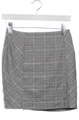 Пола H&M, Размер XS, Цвят Многоцветен, Цена 2,04 €