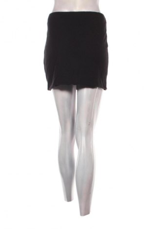 Пола H&M, Размер M, Цвят Черен, Цена 2,04 €