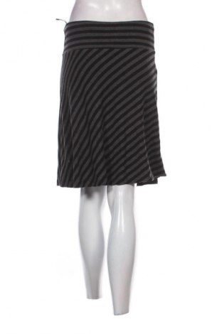 Пола H&M, Размер S, Цвят Многоцветен, Цена 2,04 €