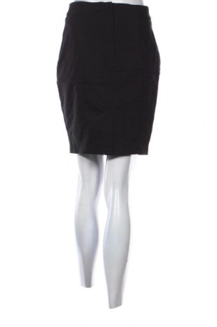 Пола H&M, Размер S, Цвят Черен, Цена 2,04 €