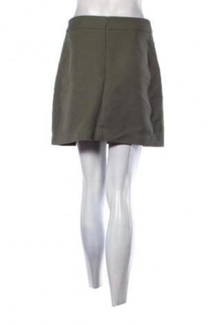 Пола H&M, Размер M, Цвят Зелен, Цена 2,04 €