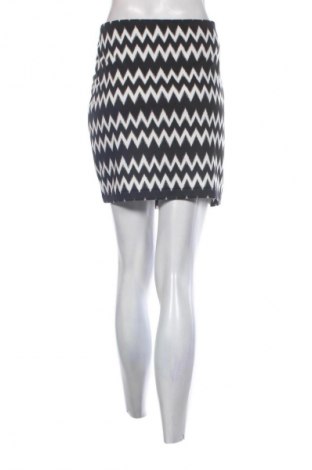 Пола H&M, Размер L, Цвят Многоцветен, Цена 2,04 €