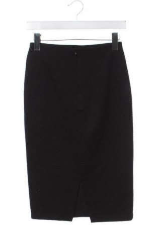 Пола H&M, Размер XS, Цвят Черен, Цена 2,04 €