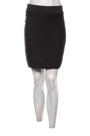 Пола H&M, Размер S, Цвят Черен, Цена 2,04 €