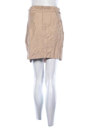 Пола H&M, Размер M, Цвят Бежов, Цена 2,04 €