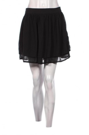 Пола H&M, Размер M, Цвят Черен, Цена 2,04 €