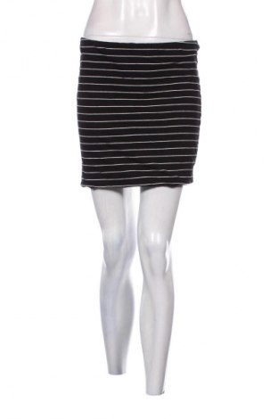 Пола H&M, Размер M, Цвят Многоцветен, Цена 2,04 €