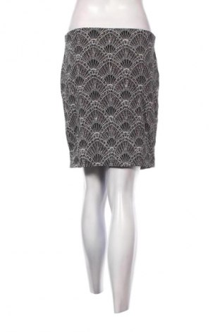 Пола H&M Divided, Размер M, Цвят Многоцветен, Цена 2,04 €