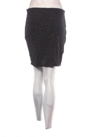 Пола H&M Divided, Размер M, Цвят Многоцветен, Цена 2,04 €