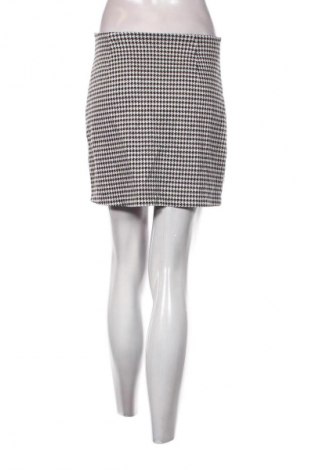 Пола H&M Divided, Размер S, Цвят Многоцветен, Цена 2,04 €