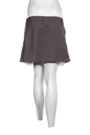 Пола H&M Divided, Размер M, Цвят Сив, Цена 2,04 €