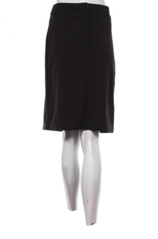 Пола Hennes, Размер M, Цвят Черен, Цена 2,04 €