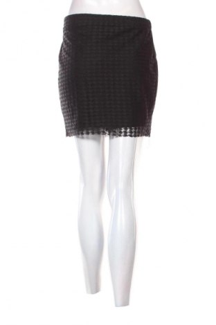 Пола Janina, Размер S, Цвят Черен, Цена 2,04 €