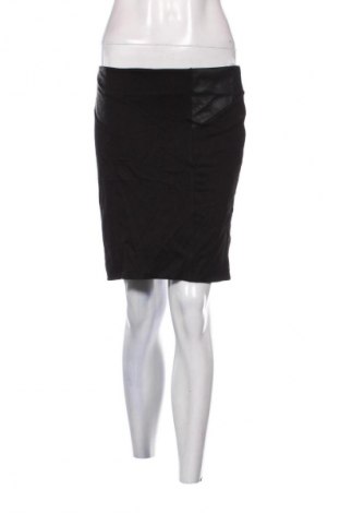 Пола Janina, Размер M, Цвят Черен, Цена 2,04 €