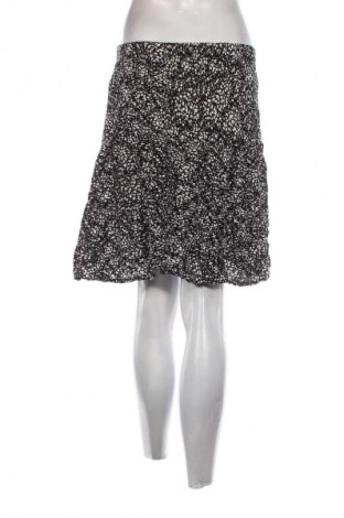 Пола Janina, Размер M, Цвят Многоцветен, Цена 2,04 €