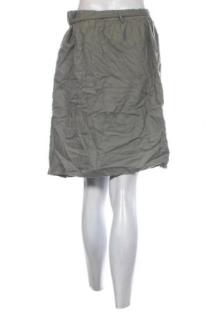 Пола Laura Torelli, Размер M, Цвят Зелен, Цена 2,04 €