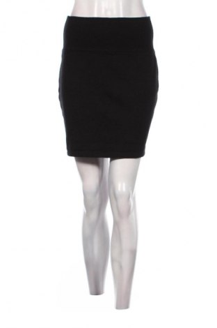 Пола Marc Cain, Размер M, Цвят Черен, Цена 20,45 €