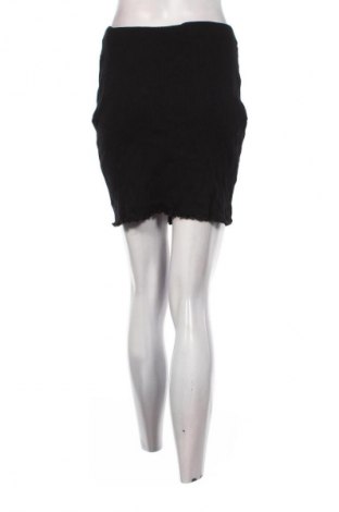 Пола NA-KD, Размер S, Цвят Черен, Цена 2,04 €