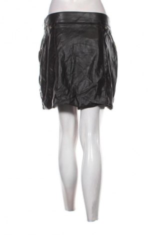 Пола Nikkie, Размер M, Цвят Черен, Цена 3,57 €